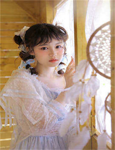 《巜人妻初次按摩电影-欧美人体写真》