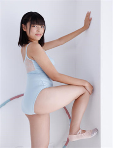 《美女露胸无遮挡无马赛克羞羞-迈开腿里草莓男人往里怼》